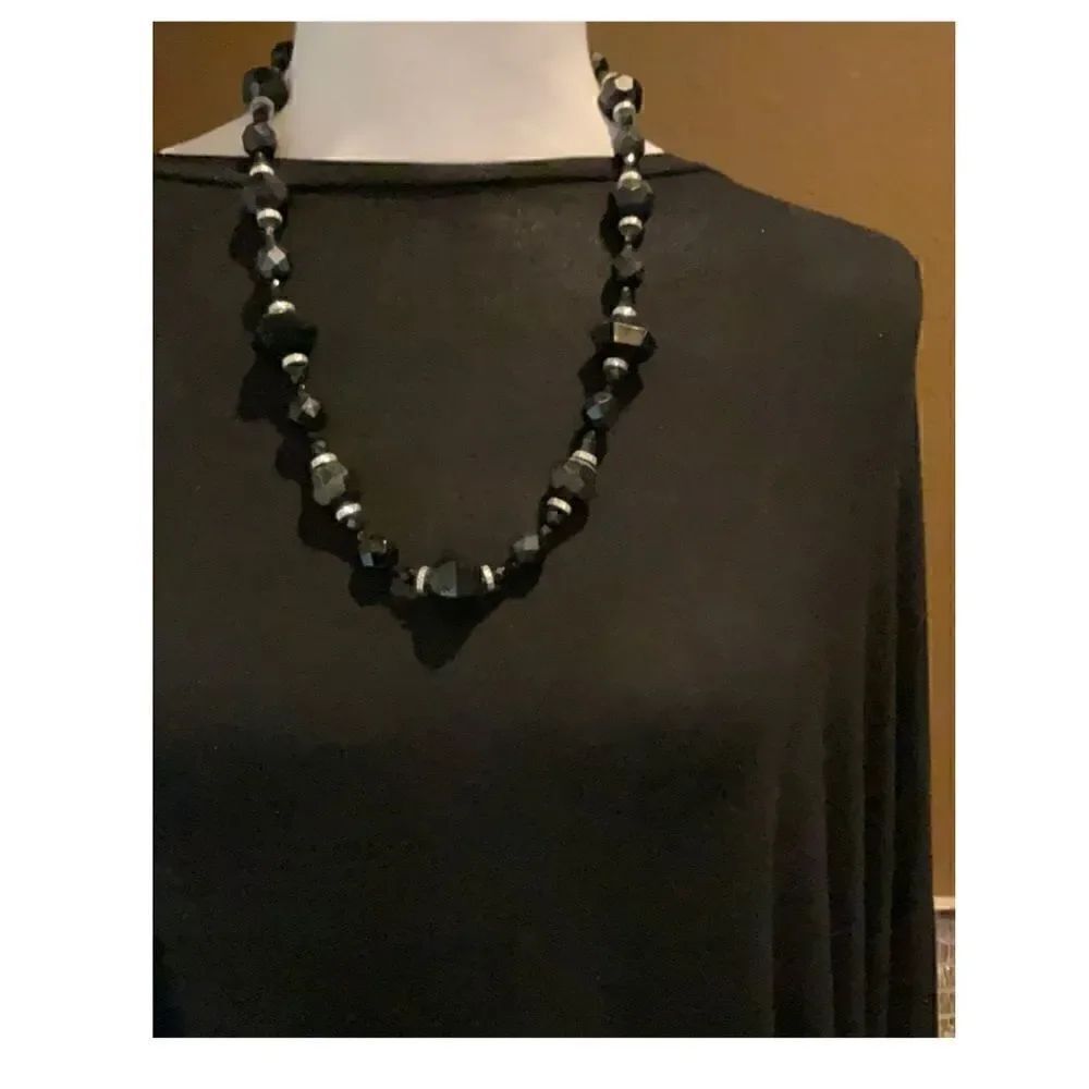 Beautiful Vintage Black Beaded Necklace